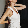 Load image into Gallery viewer, Alexis Vest - White