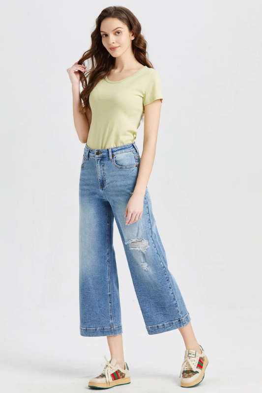 Moxie Mid-Rise Crop