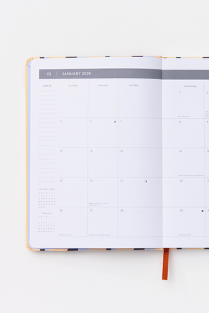 2025 Squiggle Monthly Planner