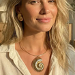 Load image into Gallery viewer, Sea Shell Collar Necklace

