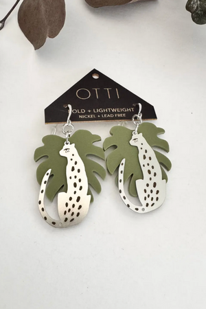 Vacation Vibes Leopard Earrings