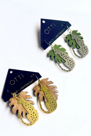 Vacation Vibes Leopard Earrings