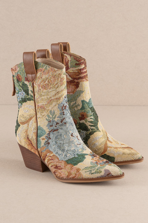 Kiaya Tapestry Boot