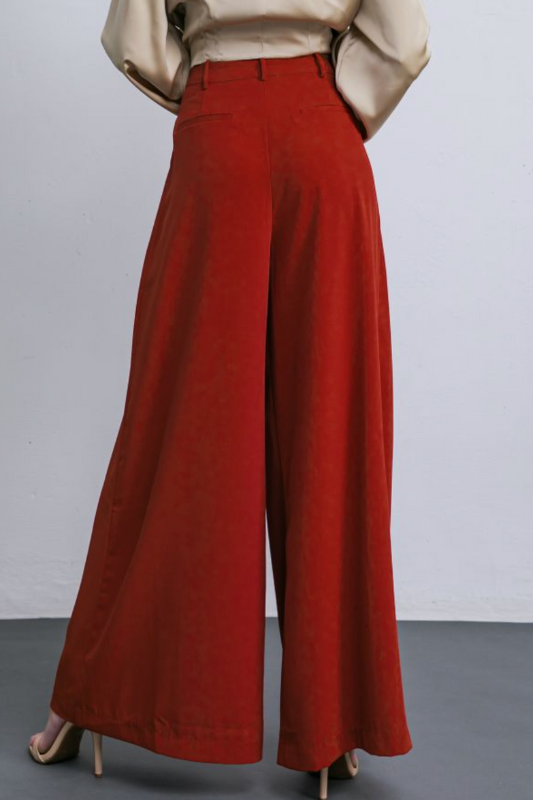 Mara Pant - Ruby Red