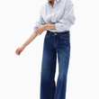 Load image into Gallery viewer, Jolene Distressed Jean
