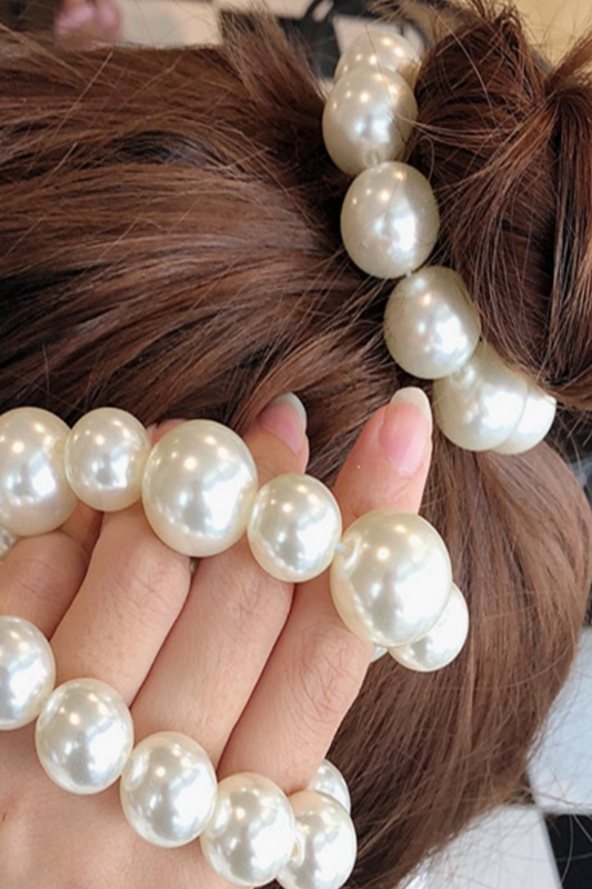 Pearl Scrunchie