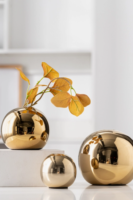 Gold Globe Vase Set