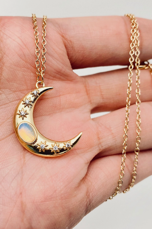 Luna Necklace