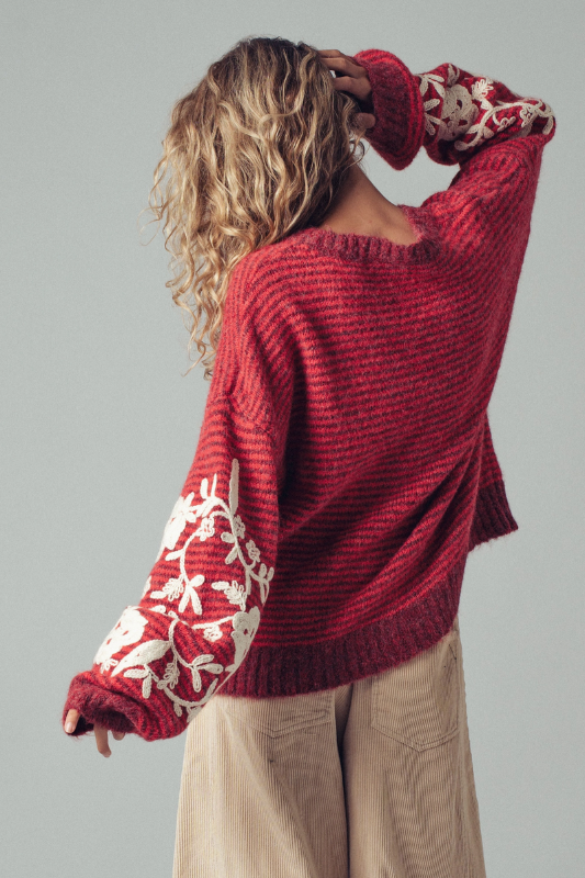 Tylen Embroidered Sweater - Red
