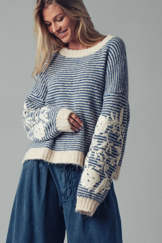 Tylen Embroidered Sweater - Blue