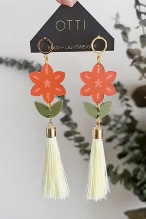 Botanical-Inspired Earrings - Daffodil