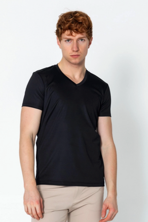 Everyday V-Neck - Black