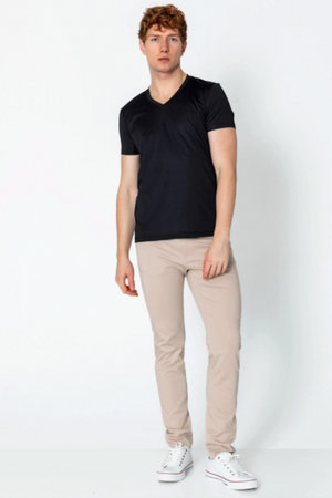 Everyday V-Neck - Black