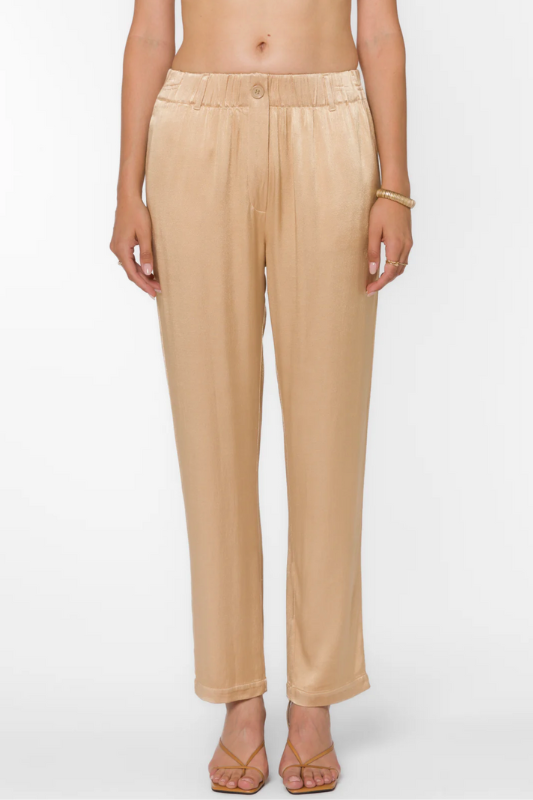 Sherona Pant