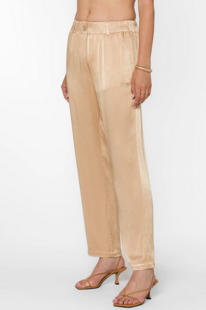 Sherona Pant