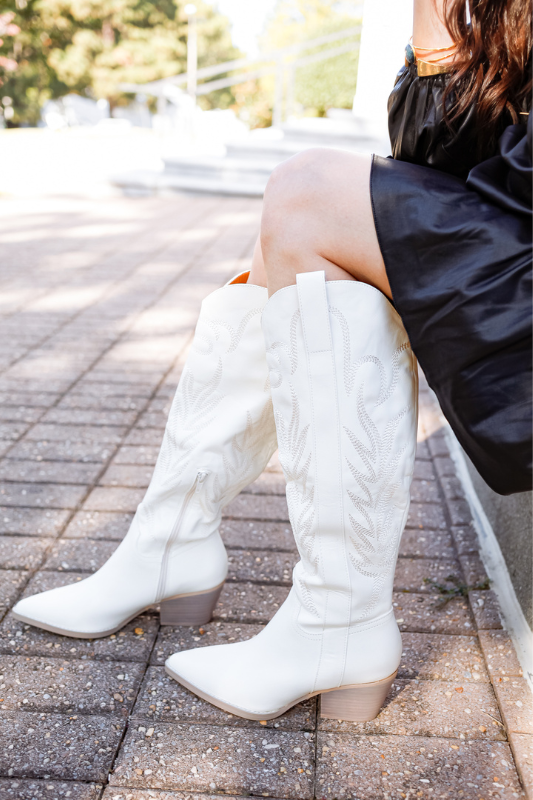 Samara Boot / White